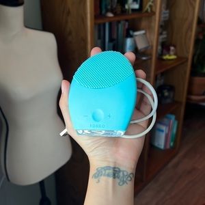 FOREO Luna 2 Facial Buffer for Oily Skin